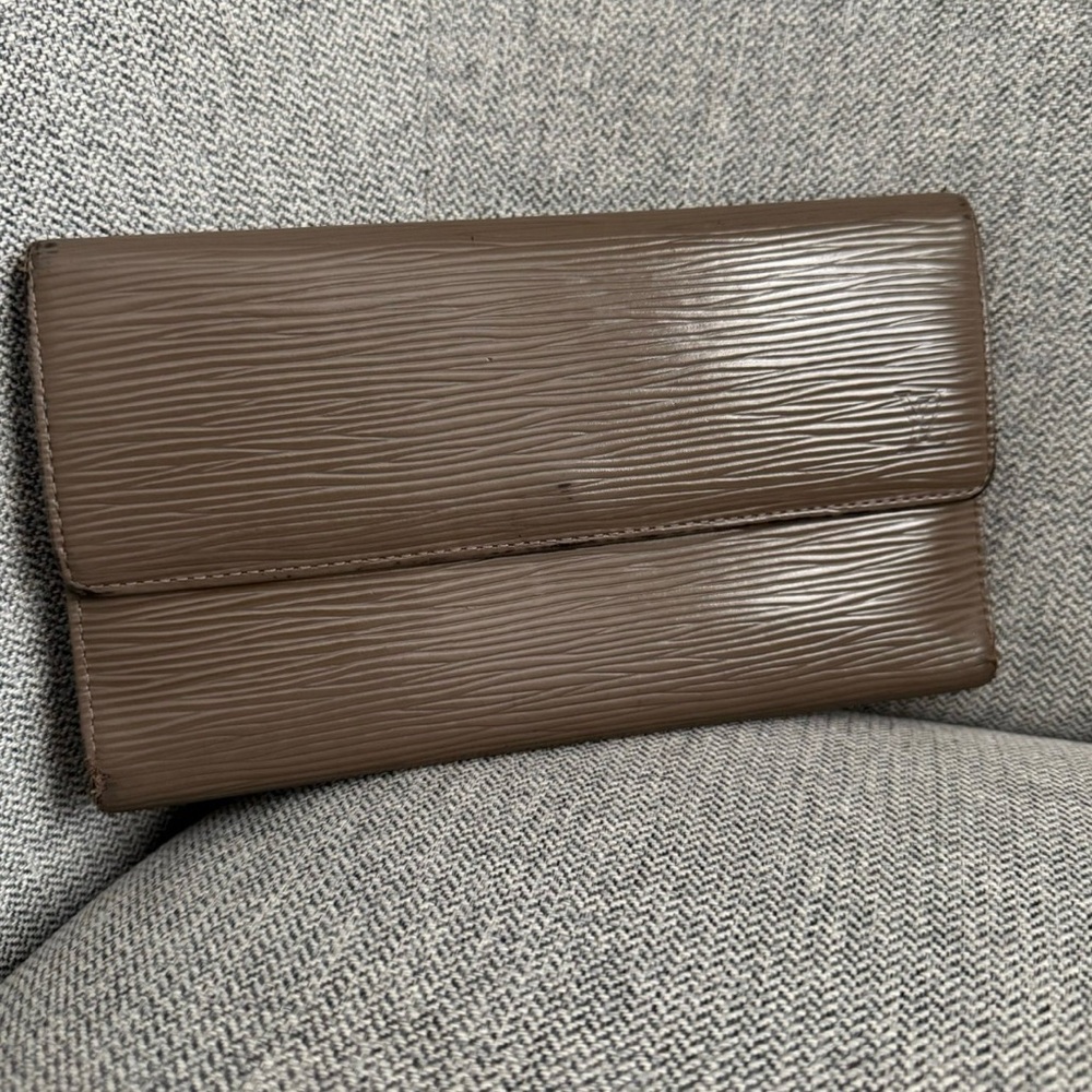 Louis Vuitton LV Epi Long Wallet